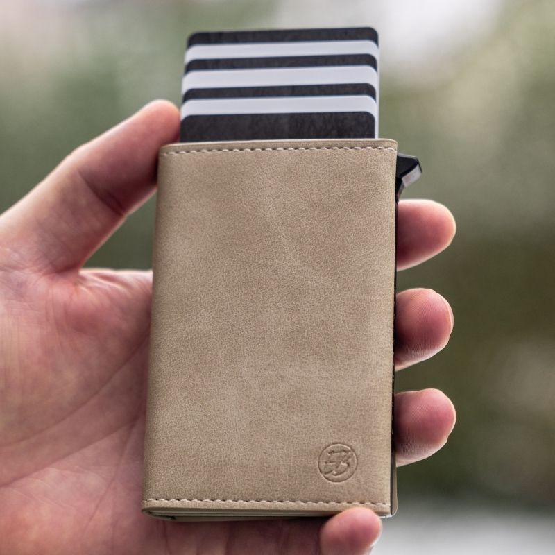 Smart Wallet 3.0 — Slim Wallet mit RFID-Schutz